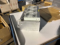 Industriële computer en remeenheid - afbeelding 3 van  8