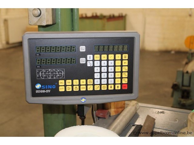 Industriële draaibank, crimac, lc 410x1000, met sino sd5c-2v digitale uitlezing, 400v, werking niet gekend - afbeelding 4 van  5