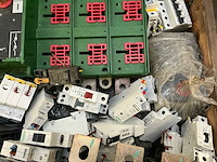 Industriële elektrische componenten - afbeelding 9 van  9