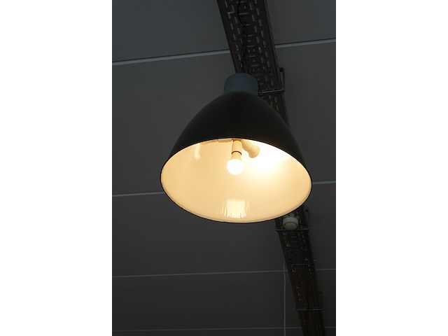 Industriële emaille lamp – lot van 10 | zwart/crème ø53 cm - afbeelding 3 van  4