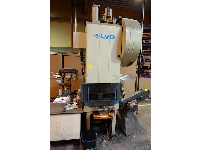 Industriële excenterpers / mechanische ponsmachine lvd - afbeelding 1 van  8