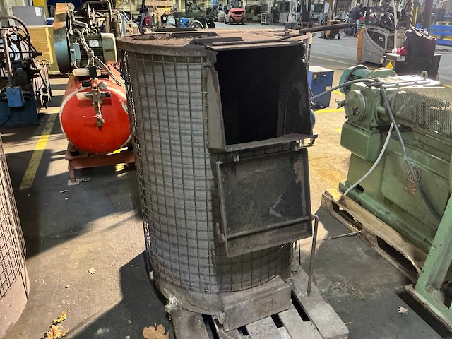 Industriële houtkachel - afbeelding 2 van  4