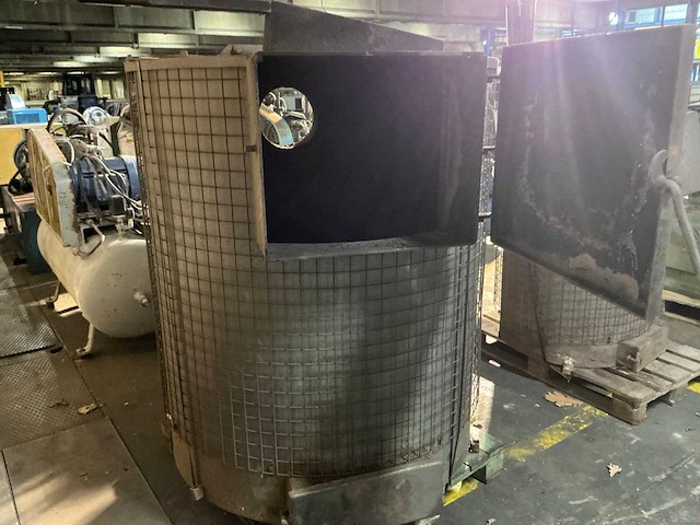 Industriële houtkachel - afbeelding 5 van  5