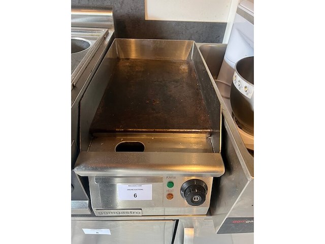 Industriele inox grill ggmgastro (8) - afbeelding 1 van  4