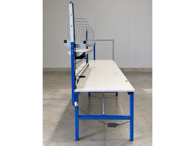 Industriële inpaktafel rajapack met opbouw, dozenverdeler en snijrail - afbeelding 3 van  5