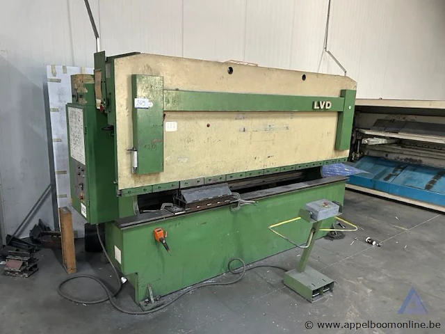 Industriële kantbank lvd ppbl 60/30, serienummer 14497, bouwjaar 1988. capaciteit 60.000 kg - afbeelding 1 van  5