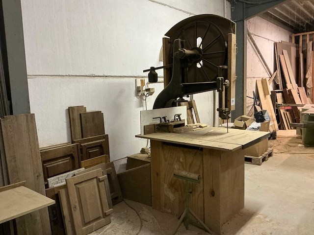 Industriële lintzaagmachine - afbeelding 1 van  4