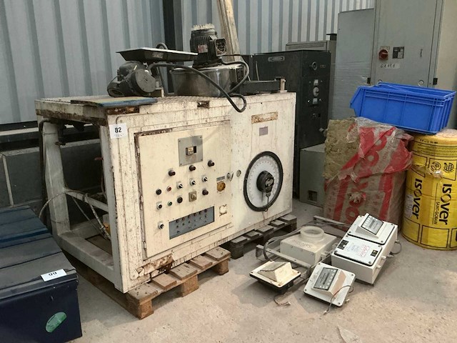 Industriële machine - afbeelding 1 van  9