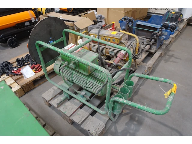 Industriële machine - afbeelding 2 van  6
