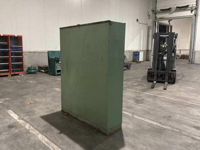 Industriële metalen kast - afbeelding 3 van  5
