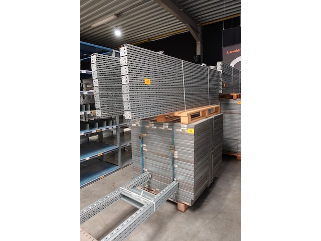 Industriële metalen legbordstelling schäfer - afbeelding 1 van  5