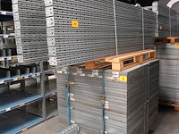 Industriële metalen legbordstelling schäfer - afbeelding 1 van  5