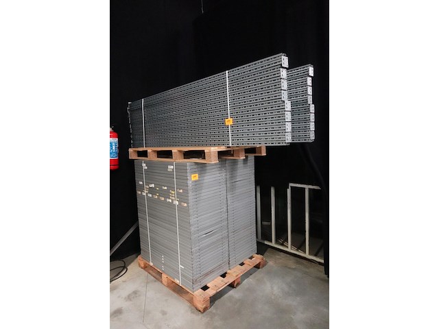Industriële metalen legbordstelling schäfer - afbeelding 1 van  6