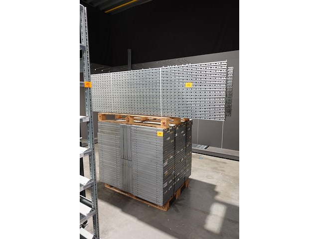 Industriële metalen legbordstelling schäfer - afbeelding 1 van  5