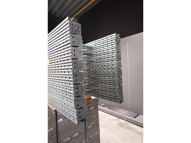 Industriële metalen legbordstelling schäfer - afbeelding 4 van  5