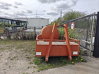 Industriële olietank op containerchassis - afbeelding 2 van  3