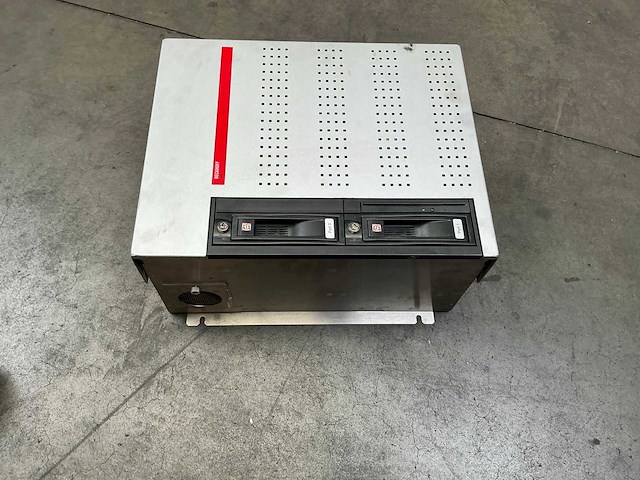 Industriële pc (2x) - afbeelding 11 van  17