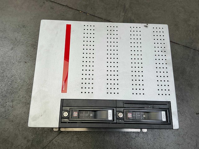Industriële pc (2x) - afbeelding 13 van  17