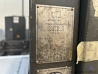 Industriële ponsmachine lvd delta 1500 met een vermogen van 36 kw en een maximale ponskracht van 200 kn. de machine werkt op 400 v en heeft bouwjaar 2001 - afbeelding 6 van  11