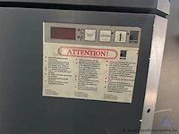Industriële ponsmachine lvd delta 1500 met een vermogen van 36 kw en een maximale ponskracht van 200 kn. de machine werkt op 400 v en heeft bouwjaar 2001 - afbeelding 7 van  11