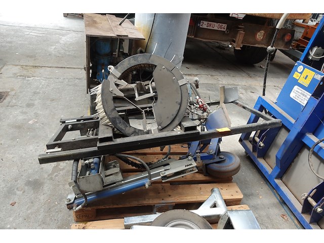 Industriële reinging-/ veegopstelling mm - afbeelding 2 van  13