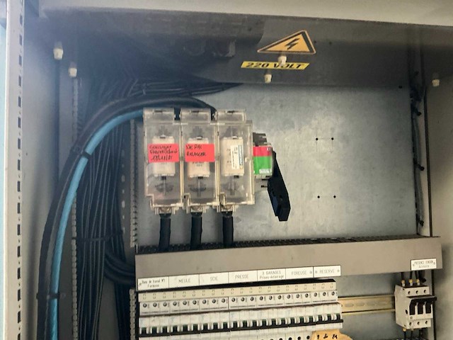 Industriële schakelkast - afbeelding 8 van  8