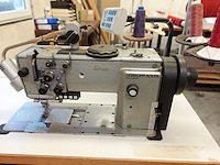 Industriële stiksteeknaaimachine dürkopp adler - afbeelding 2 van  4