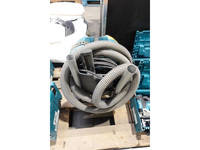 Industriële stofzuiger makita - afbeelding 5 van  6