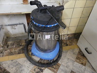 Industriële stofzuiger merk en model onleesbaar - afbeelding 2 van  5