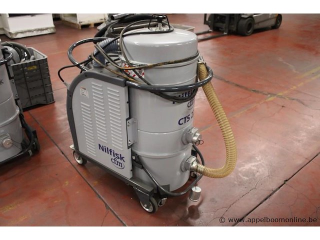 Industriële stofzuiger, nilfisk, cts 22, 400v, 2.20kw, werking niet gekend - afbeelding 1 van  3