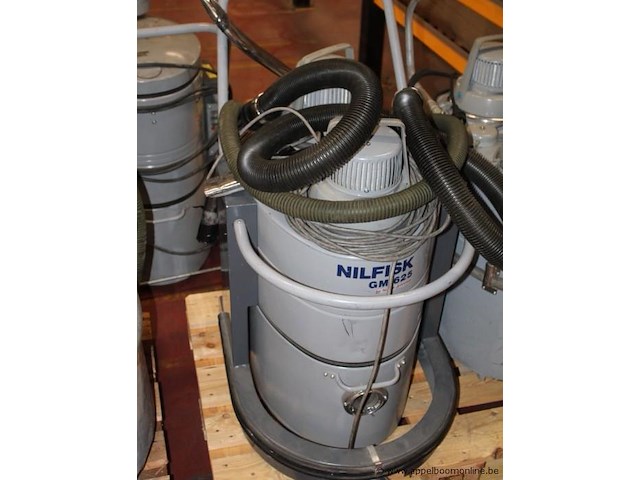 Industriële stofzuiger, nilfisk, gm 625, 2400 w, 220 v, werking niet gekend - afbeelding 1 van  3
