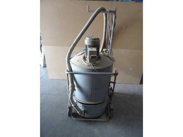 Industriële stofzuiger nilfisk - afbeelding 3 van  4