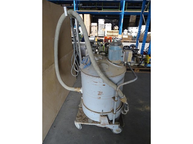 Industriële stofzuiger nilfisk - afbeelding 4 van  4