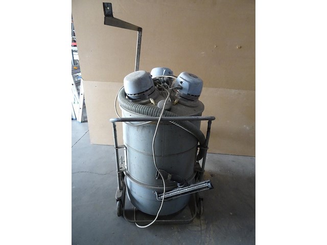 Industriële stofzuiger nilfisk - afbeelding 4 van  4