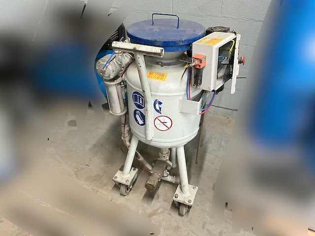 Industriële straalketel / mobiele zandstraalinstallatie – 50 liter - afbeelding 1 van  9