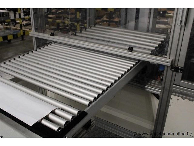 Industriële transportmachine, idec, met siemens simatic op7 bedieningspaneel, rollenbanen, werking niet gekend - afbeelding 2 van  4