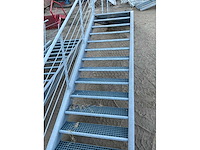 Industriële trap (2x) - afbeelding 4 van  9