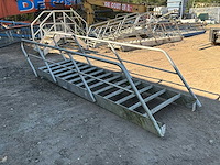 Industriële trap uit inox - afbeelding 3 van  4