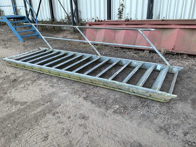 Industriële trap - afbeelding 1 van  4