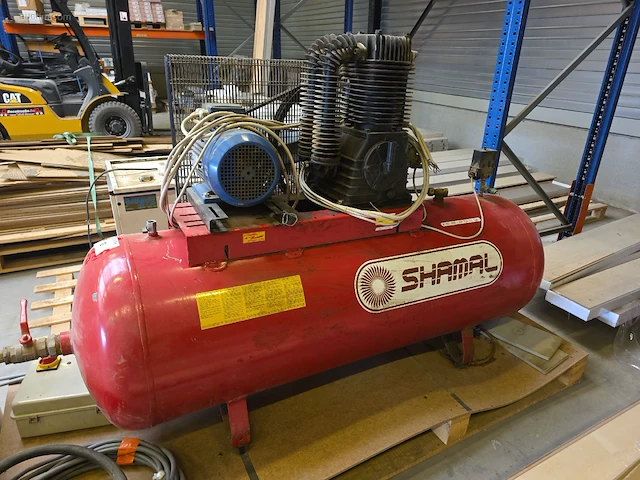 Industriële tweetraps zuigercompressor shamal - afbeelding 1 van  7