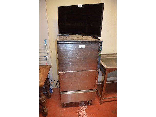 Industriele vaatwasmachine univer bar - afbeelding 1 van  6