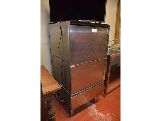 Industriele vaatwasmachine univer bar - afbeelding 2 van  6