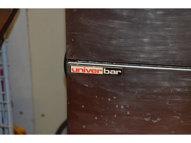 Industriele vaatwasmachine univer bar - afbeelding 6 van  6