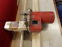 Industriële verticale textielsnijmachine maimin + lange afroltafel - afbeelding 6 van  9