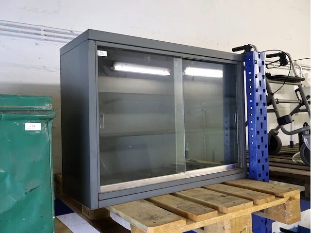 Industriele vitrinekast - afbeelding 2 van  7
