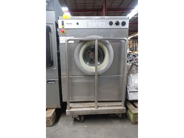 Industriële wasmachine miele - afbeelding 1 van  2