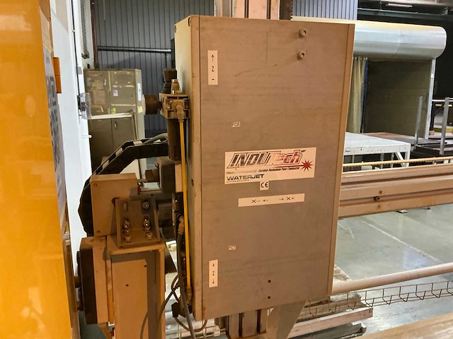 Indutech afblaastafel voor verpakkingsmateriaal - afbeelding 7 van  22