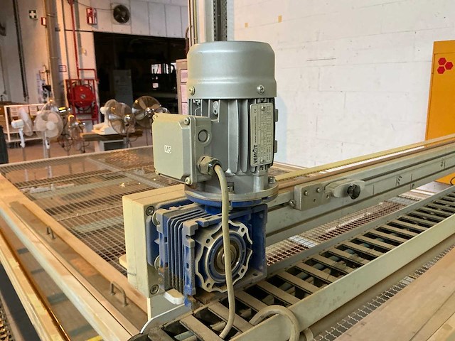 Indutech afblaastafel voor verpakkingsmateriaal - afbeelding 3 van  22