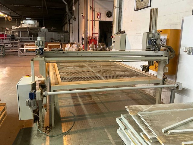 Indutech afblaastafel voor verpakkingsmateriaal - afbeelding 16 van  22