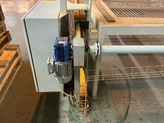 Indutech afblaastafel voor verpakkingsmateriaal - afbeelding 17 van  22